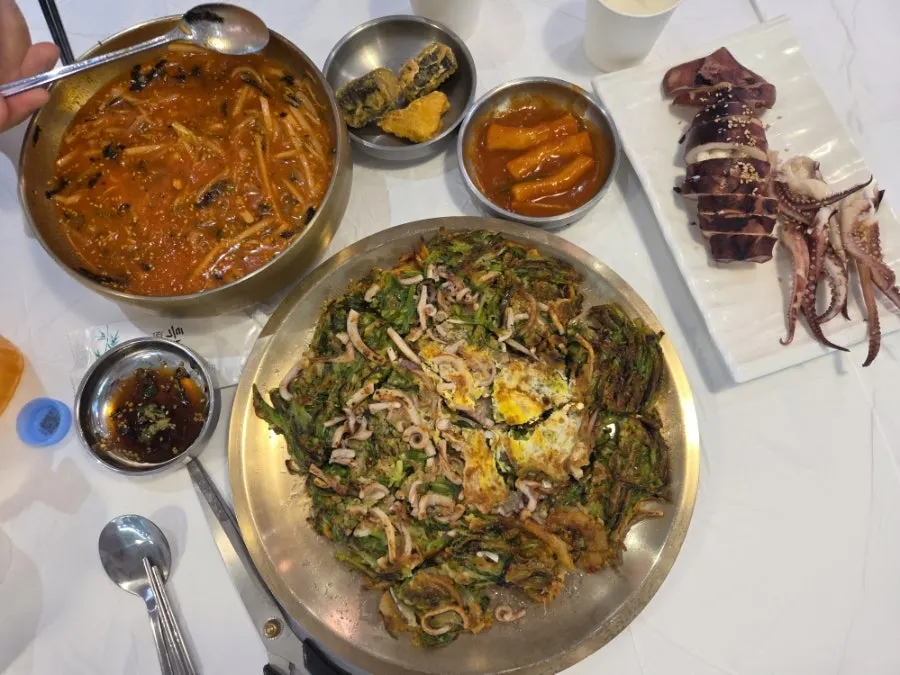 A plate of plump squid tongsukhoe