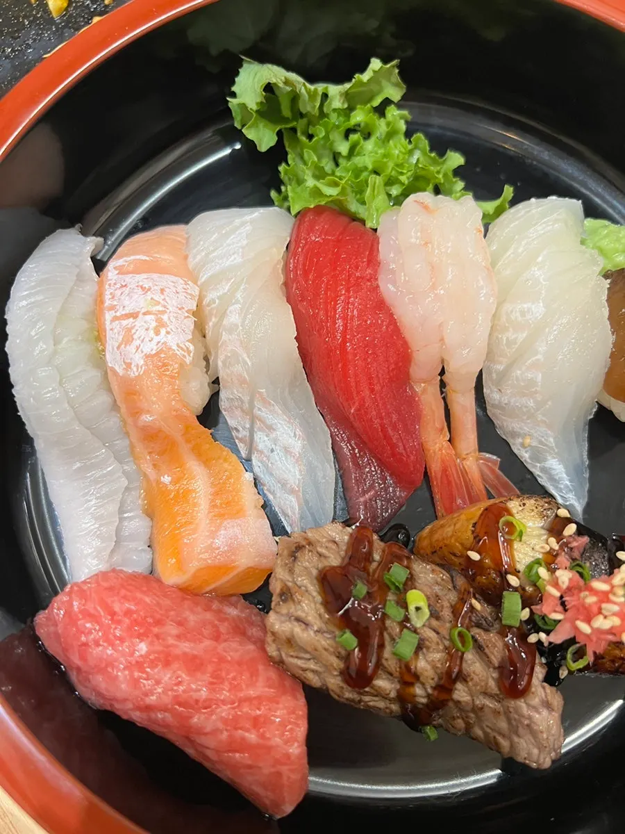 Photo of Domo Sushi's assorted sushi set