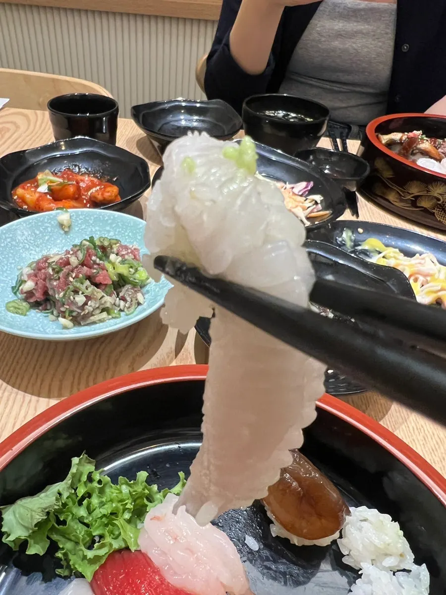 Flounder fin sushi