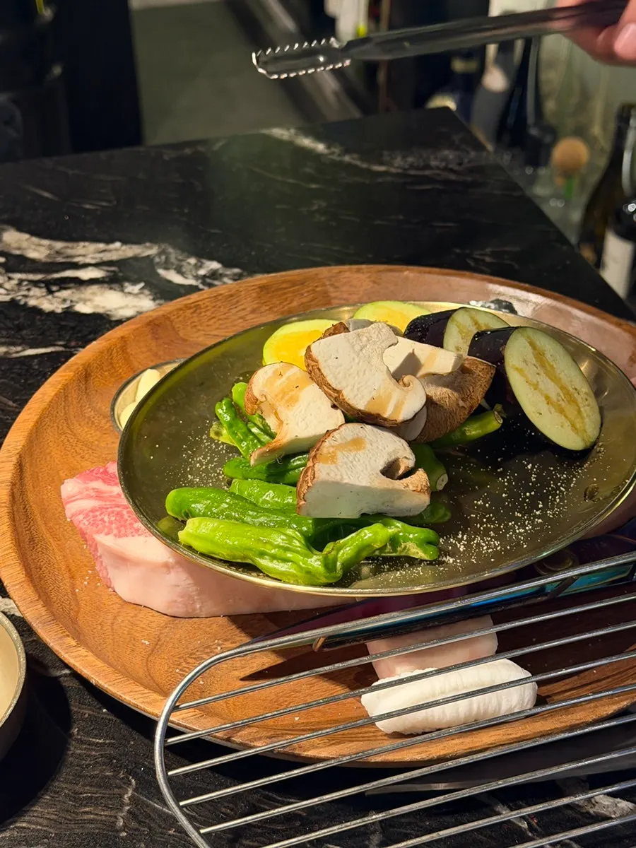 Side dish spread at Geumgo