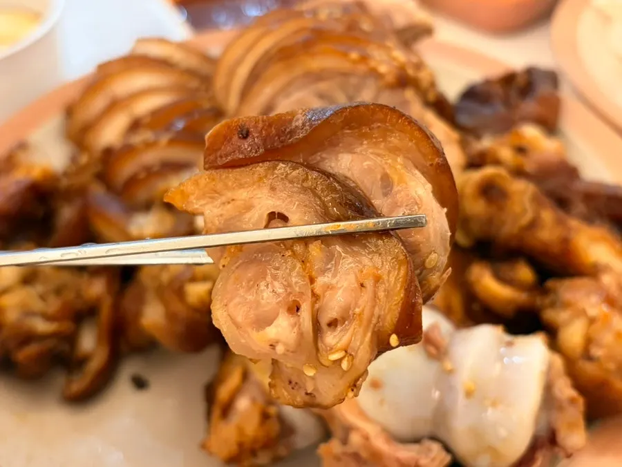 Leftover jokbal at the end of the meal