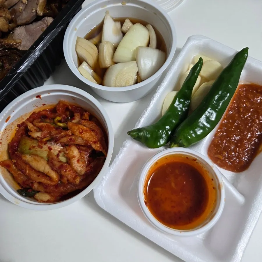 Springy jokbal meat