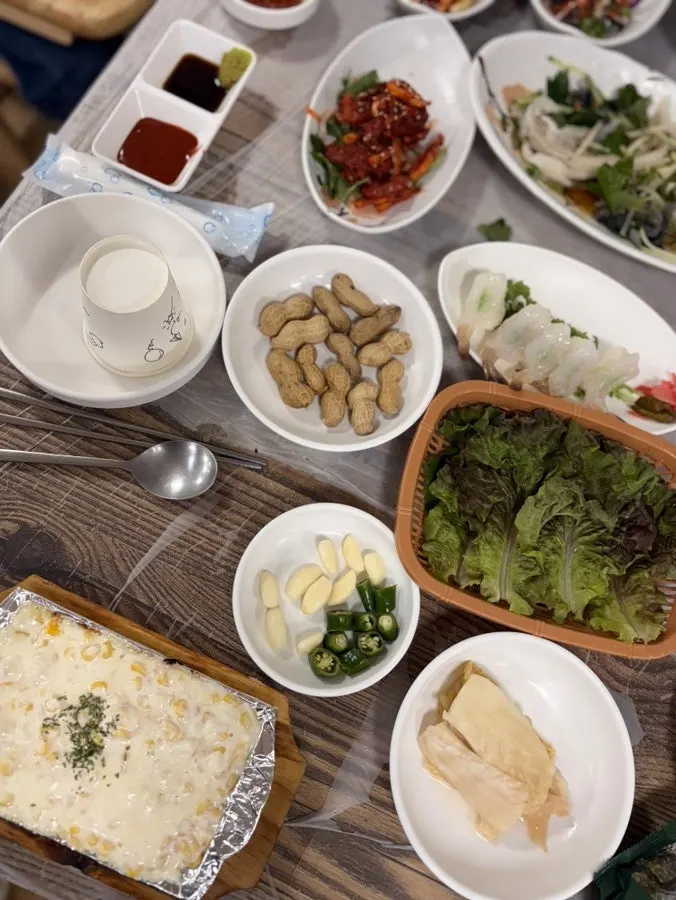 Seafood and fried side dishes