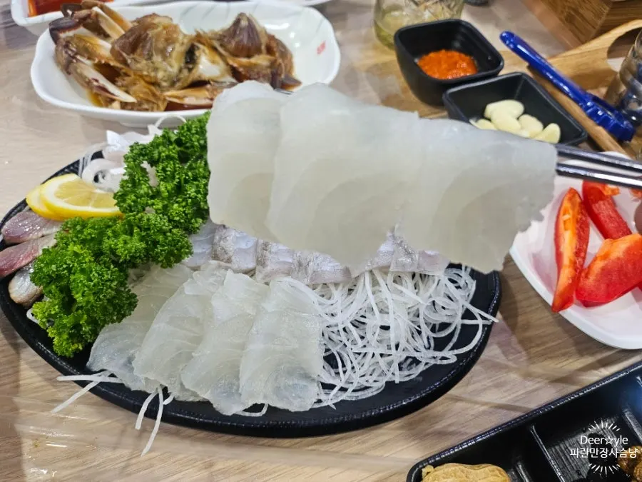 세트에 포함된 모둠 회 접시