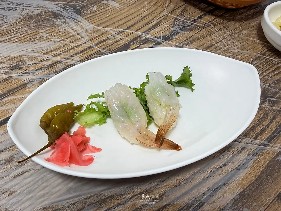 Basic side dish spread for the bakdal daegae course