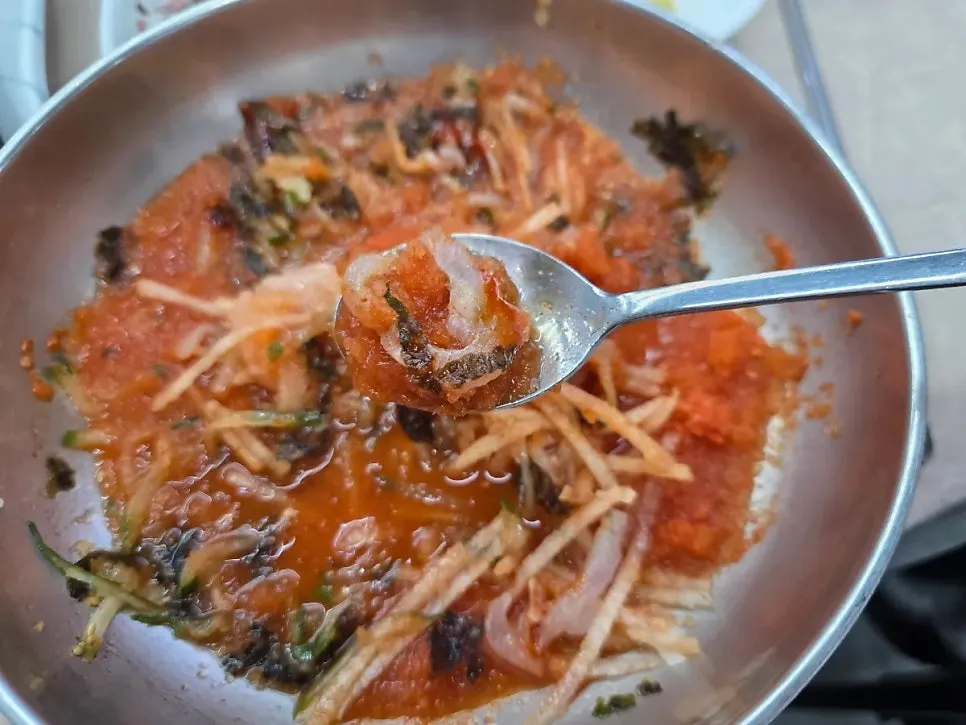 Sliced parboiled squid served like squid sundae