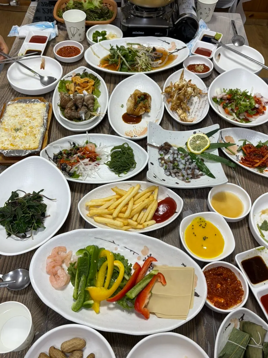 Menu board at Yeonggwang Hoe Daegae Center