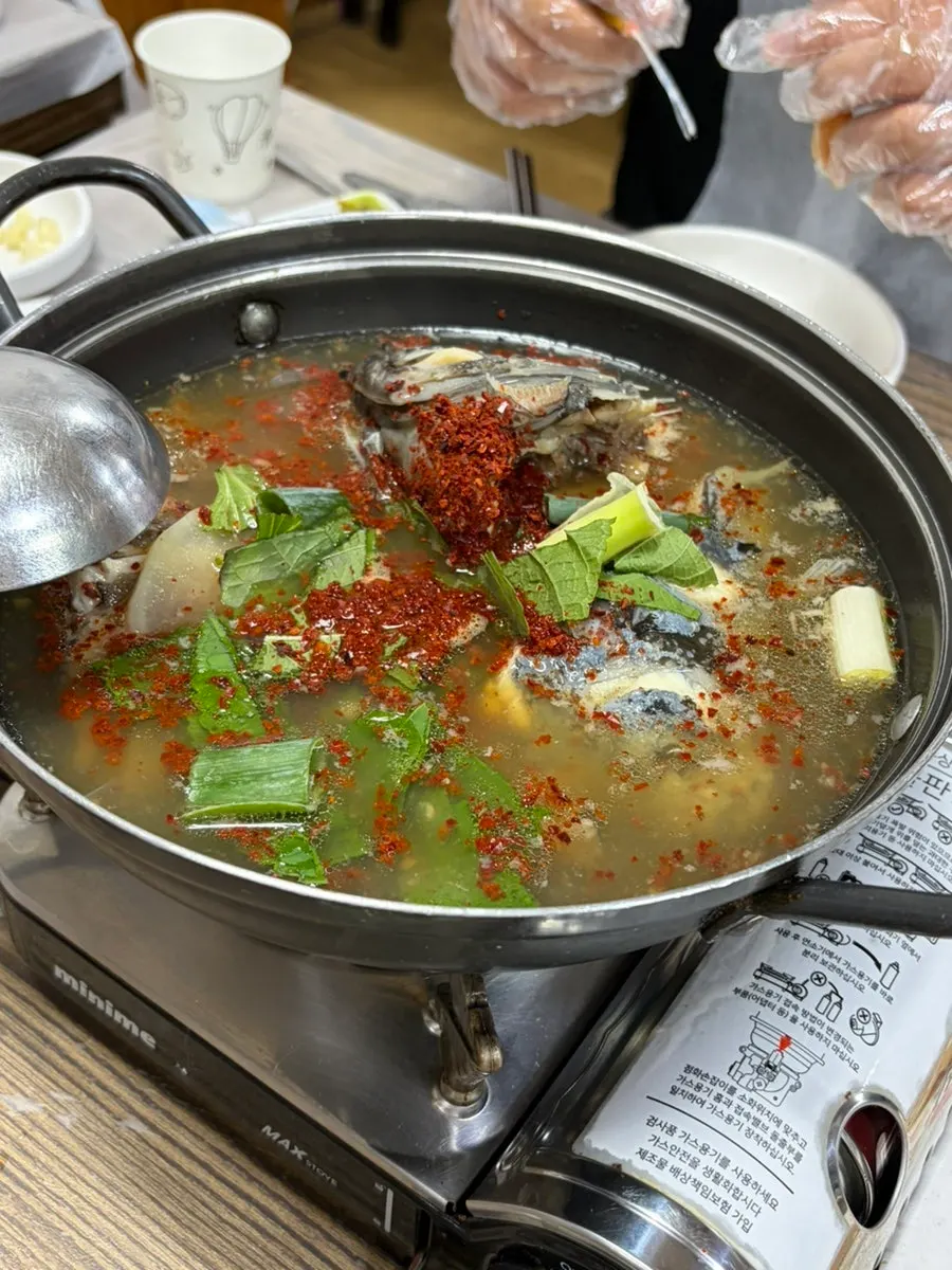 Spicy fish stew served at the end of the course
