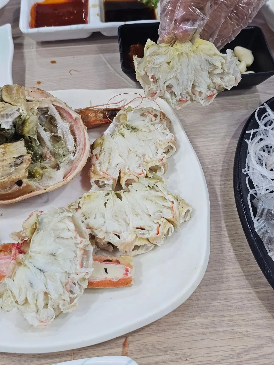 A meat-packed leg of bakdal snow crab