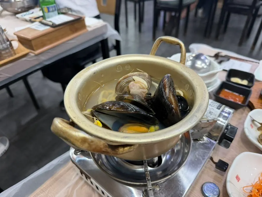 메인 전 한 상 가득 찬 상차림