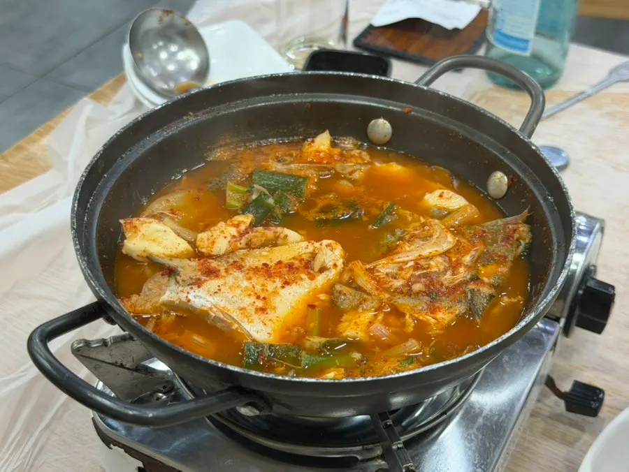 마무리로 나온 얼큰한 매운탕