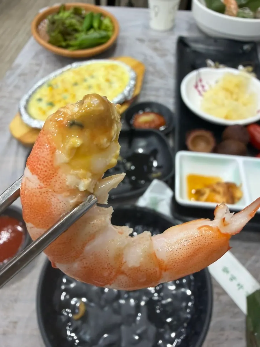 꼬독꼬독한 전복회