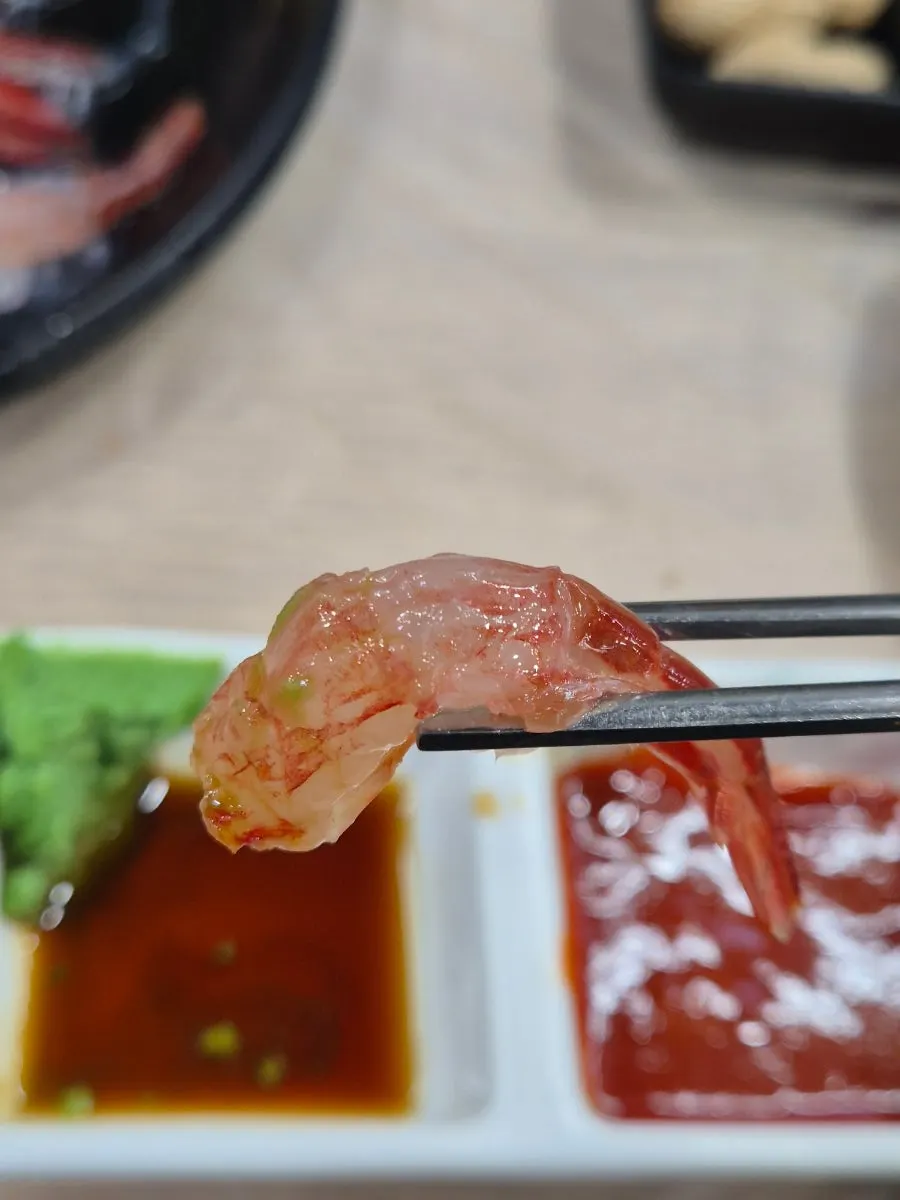 다시 나온 전복과 멍게 접시