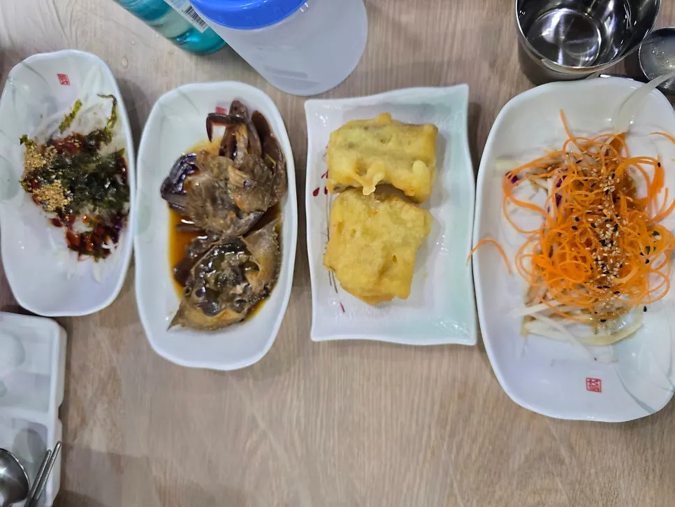 Corn cheese and bread side dishes