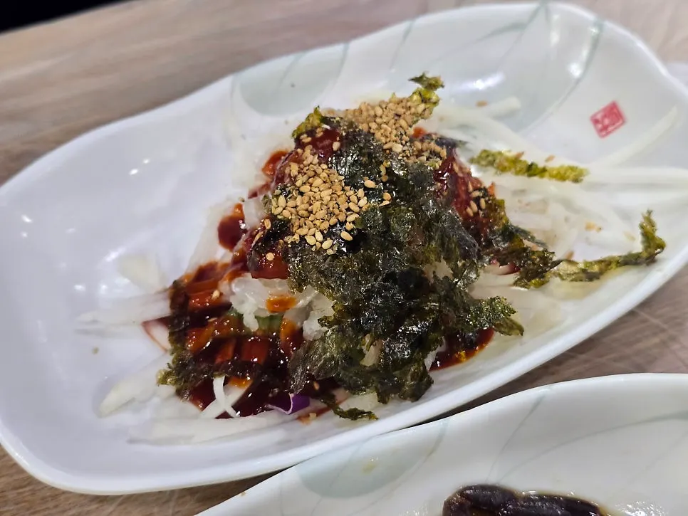 Additional side dish plate served with the meal
