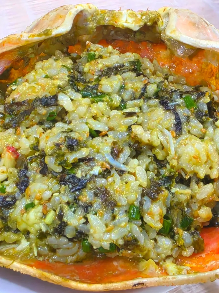 燙滾中的大蟹辣魚湯