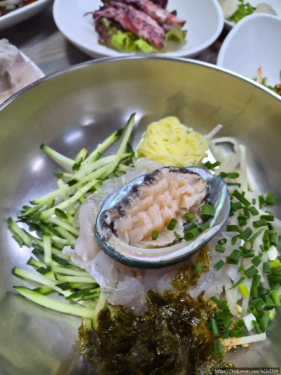 Thickly sliced assorted white fish sashimi