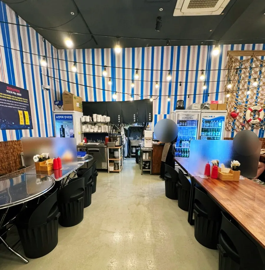 Table view inside Pohang Makhoe