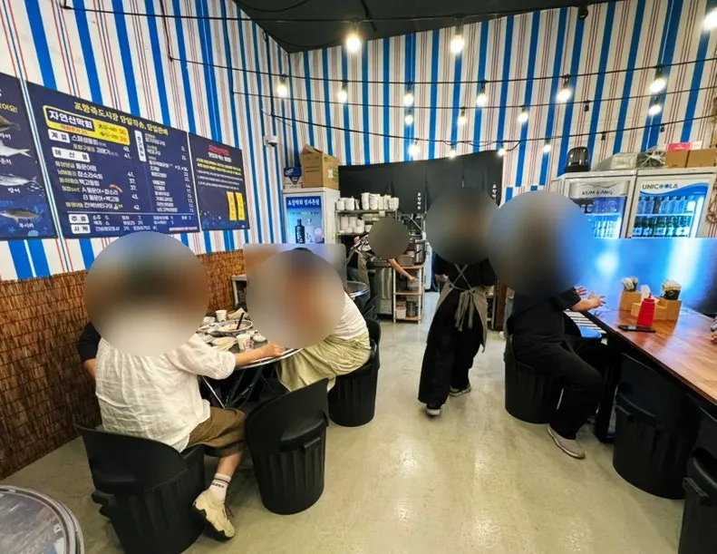 Interior of Pohang Makhoe in the evening
