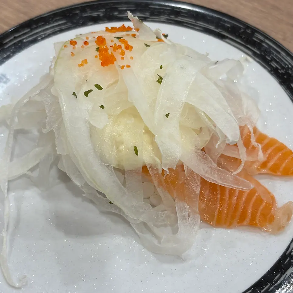 Fixed-price conveyor-belt sushi menu