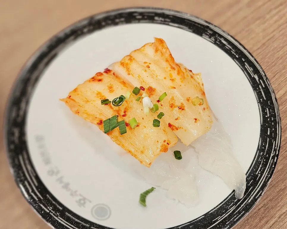 A plate of sushi at the flat ₩2,200 price