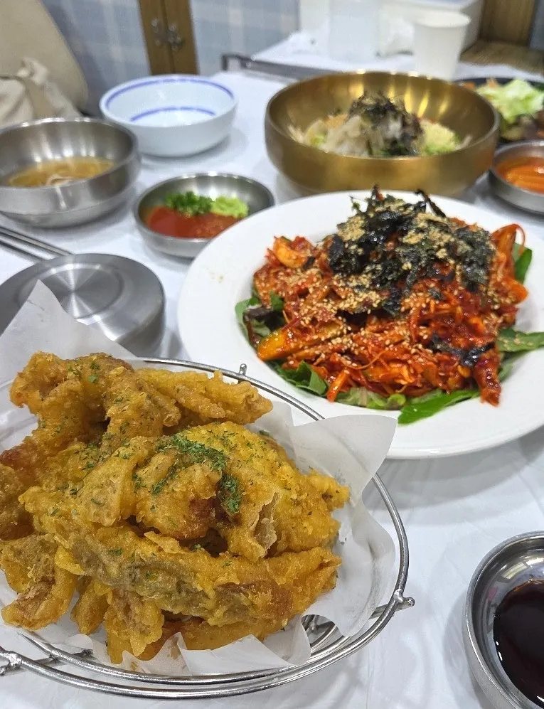 Dog-friendly restaurant at Yeongildae