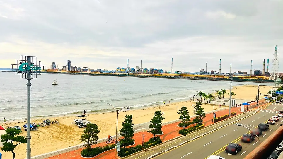 Dinner story after visiting Songdo Beach