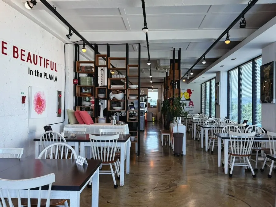 Clean interior with 4-top and 6-top tables