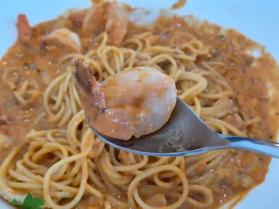 Rosé sauce filled with minced shrimp and mushrooms