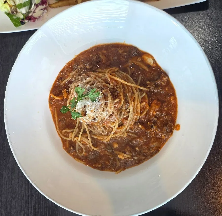 쇠고기 토마토 스파게티 한 접시