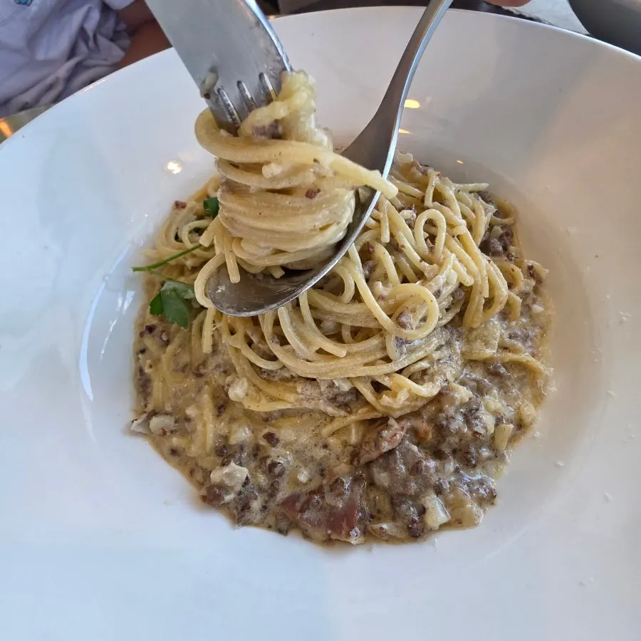 White ragù pasta