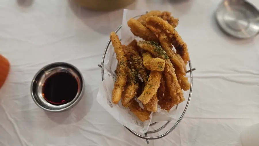 A plate of fried squid at Ppwang Mulhoe