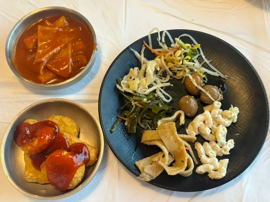 Ppwang Mulhoe self-bar side dish corner