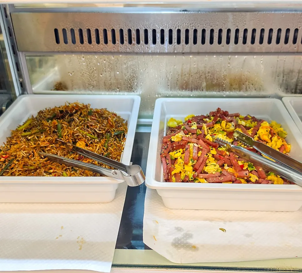Side dish corner of Ppwang Mulhoe's self bar