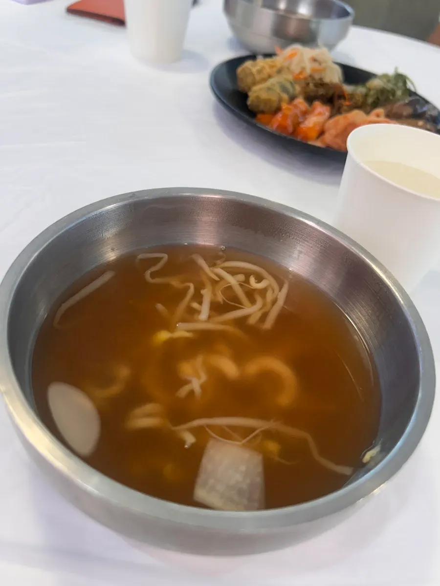 Self-bar sides from Ppwang Mulhoe including fried snacks