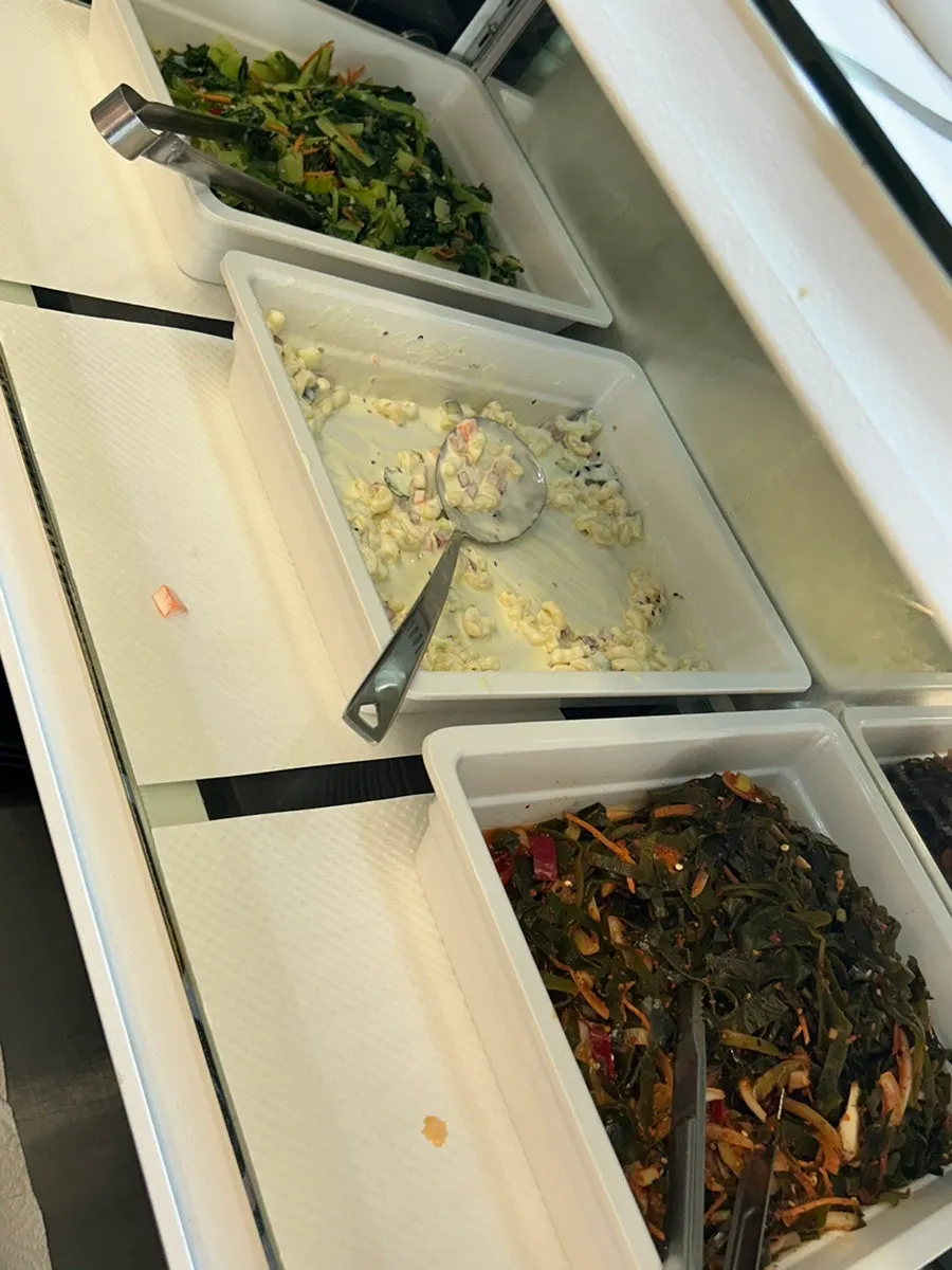 Thin noodle station at the self bar