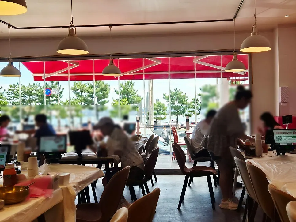 퐝물회 앞 영일대 해변 전경