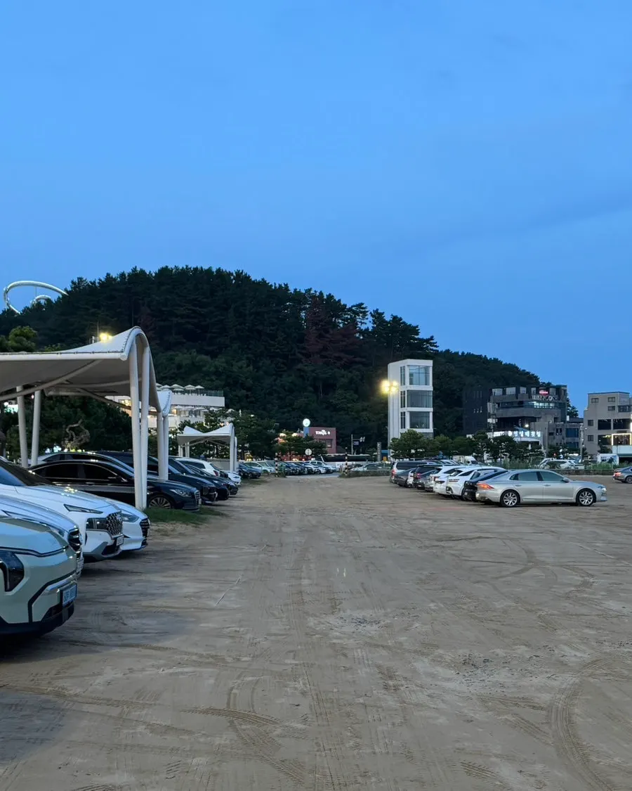 Parking information near Yeongildae