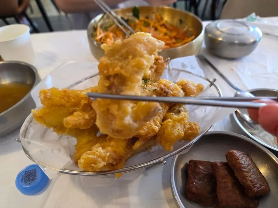 Close-up of Ppwang Mulhoe's fried squid