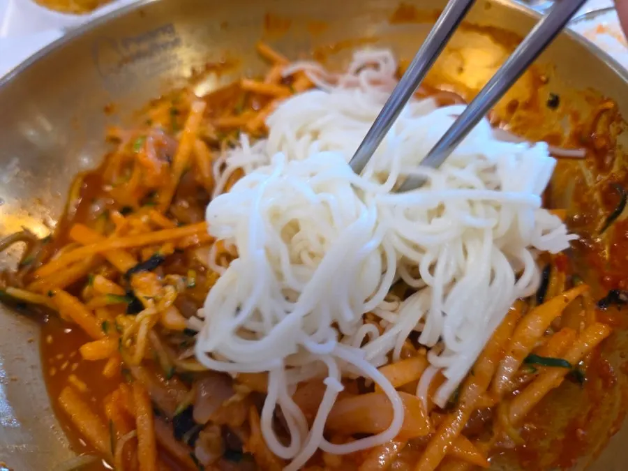 A family meal enjoyed at Ppwang Mulhoe