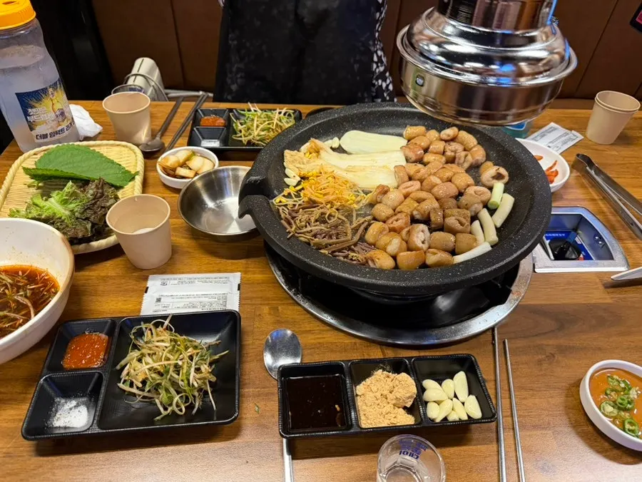 Makchang grilling on the table