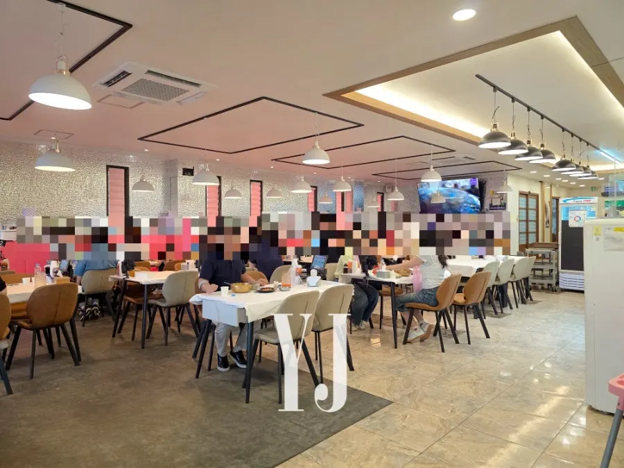 퐝물회 주차 안내 주변 모습