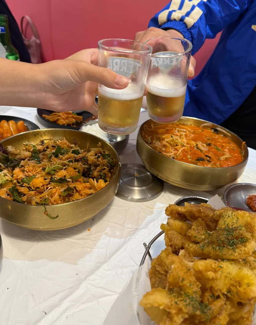 A mulhoe meal for the first meal of a Pohang trip