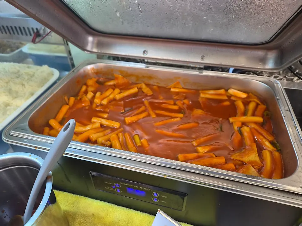 Unlimited self-serve bar side dishes