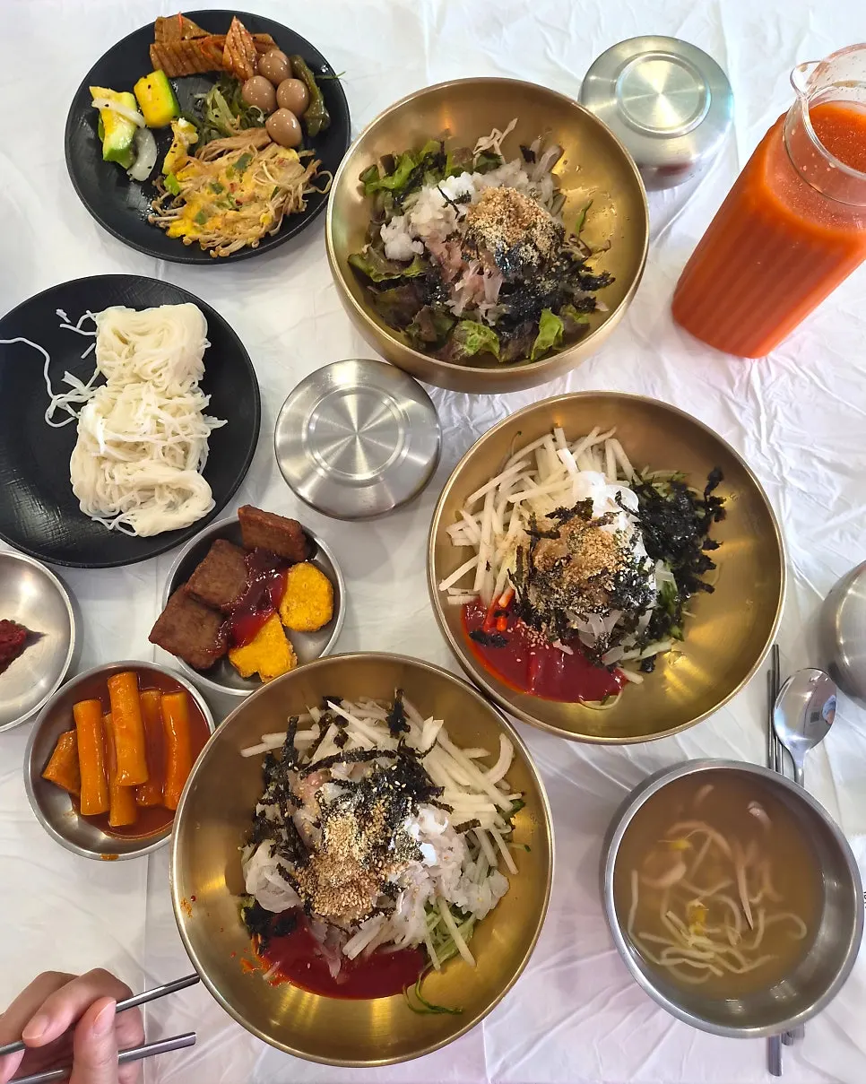 Ppwang Mulhoe in Yeongildae, Pohang, served with slushy ice broth