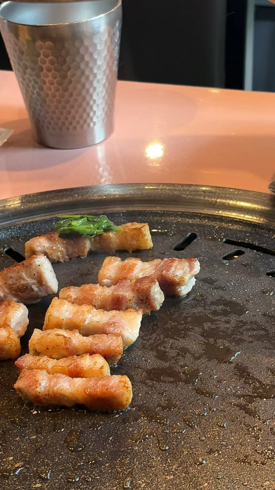 와사비와 생강을 올린 삼겹살 조합