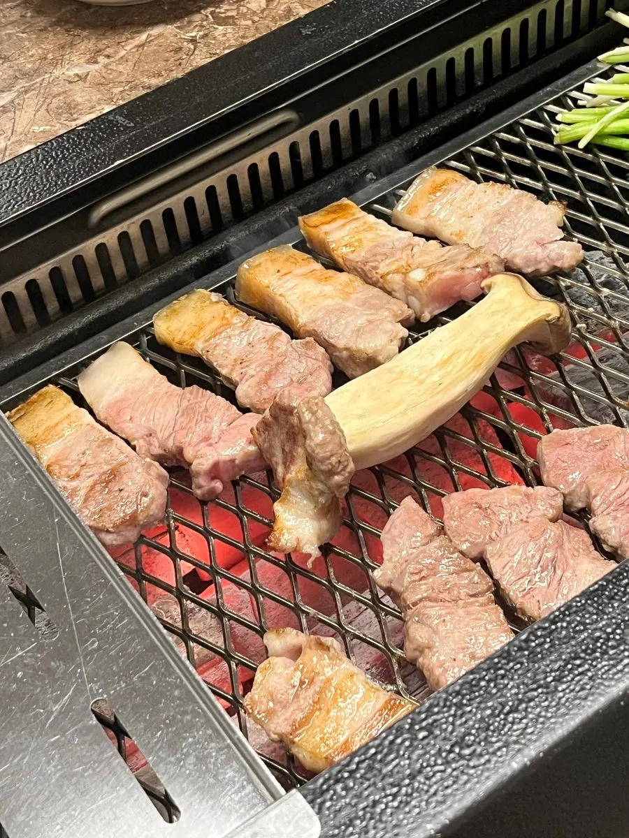 다 구워진 난축맛돈 한 점
