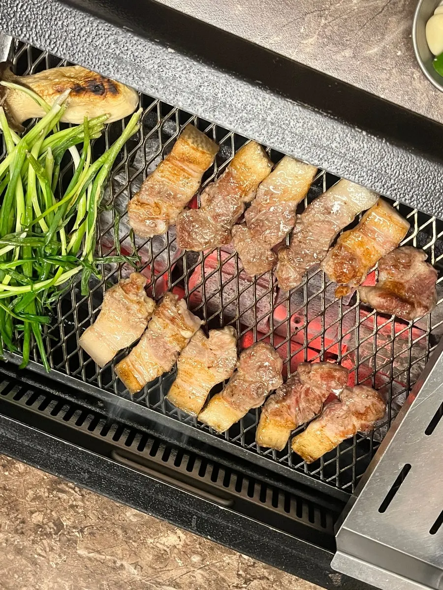 구워진 제주 돼지 양념갈비