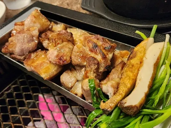 Wrapping up the Nanchuk Matdon meal at Pork80 Jeju Airport Branch
