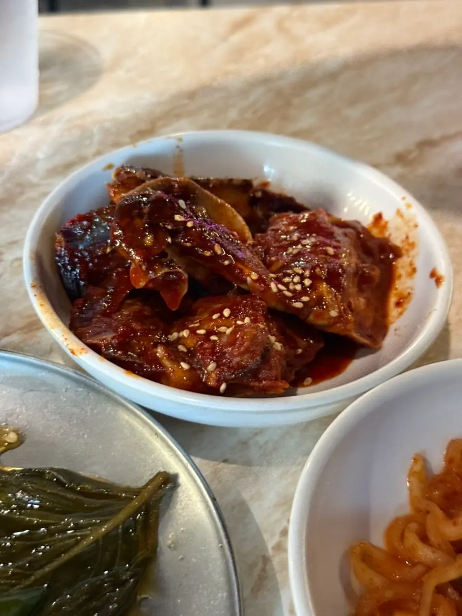 난축맛돈 주문 시 나오는 서비스 양념게장